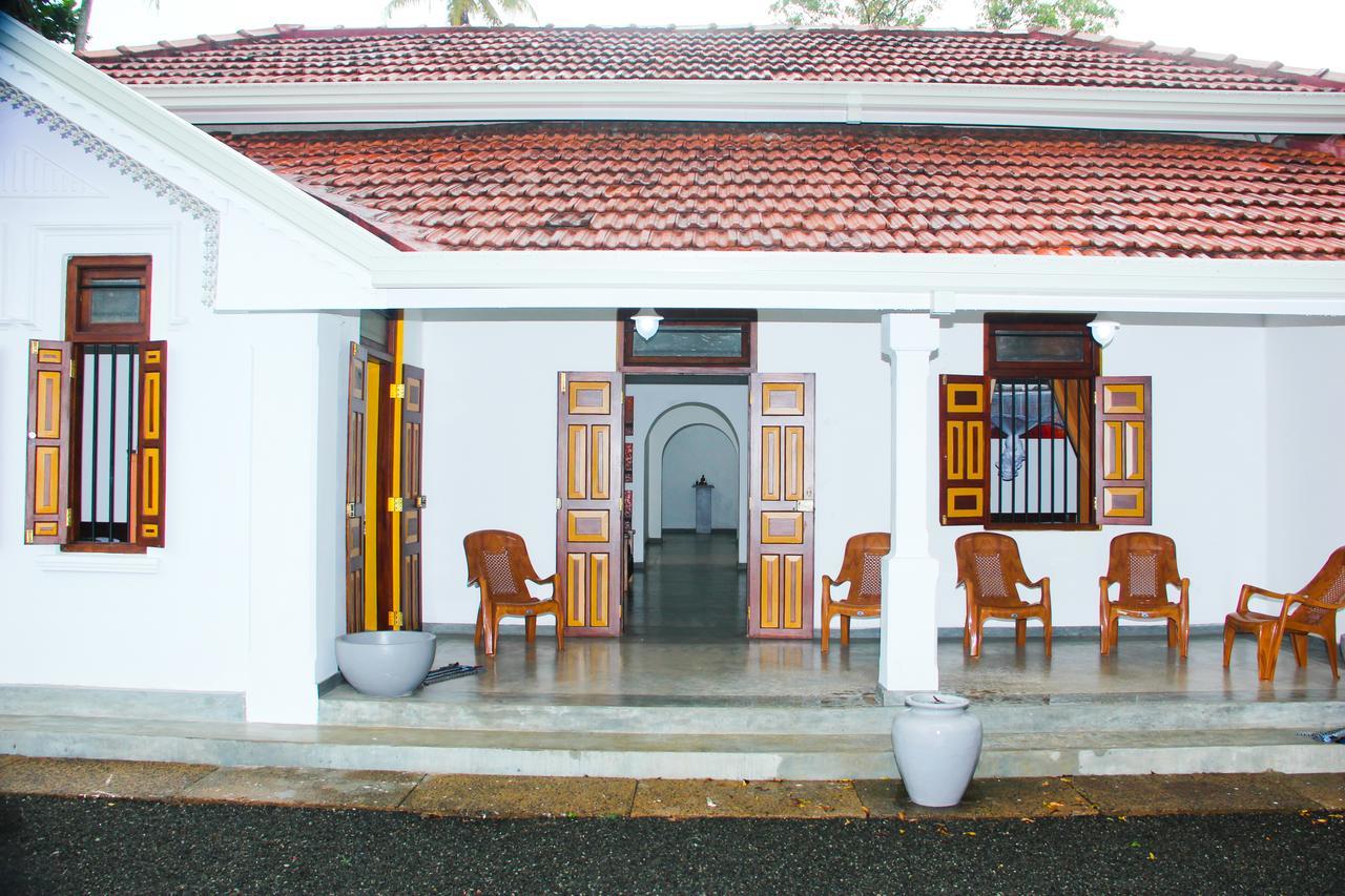 Villa Palm Breeze Polhena Exterior photo
