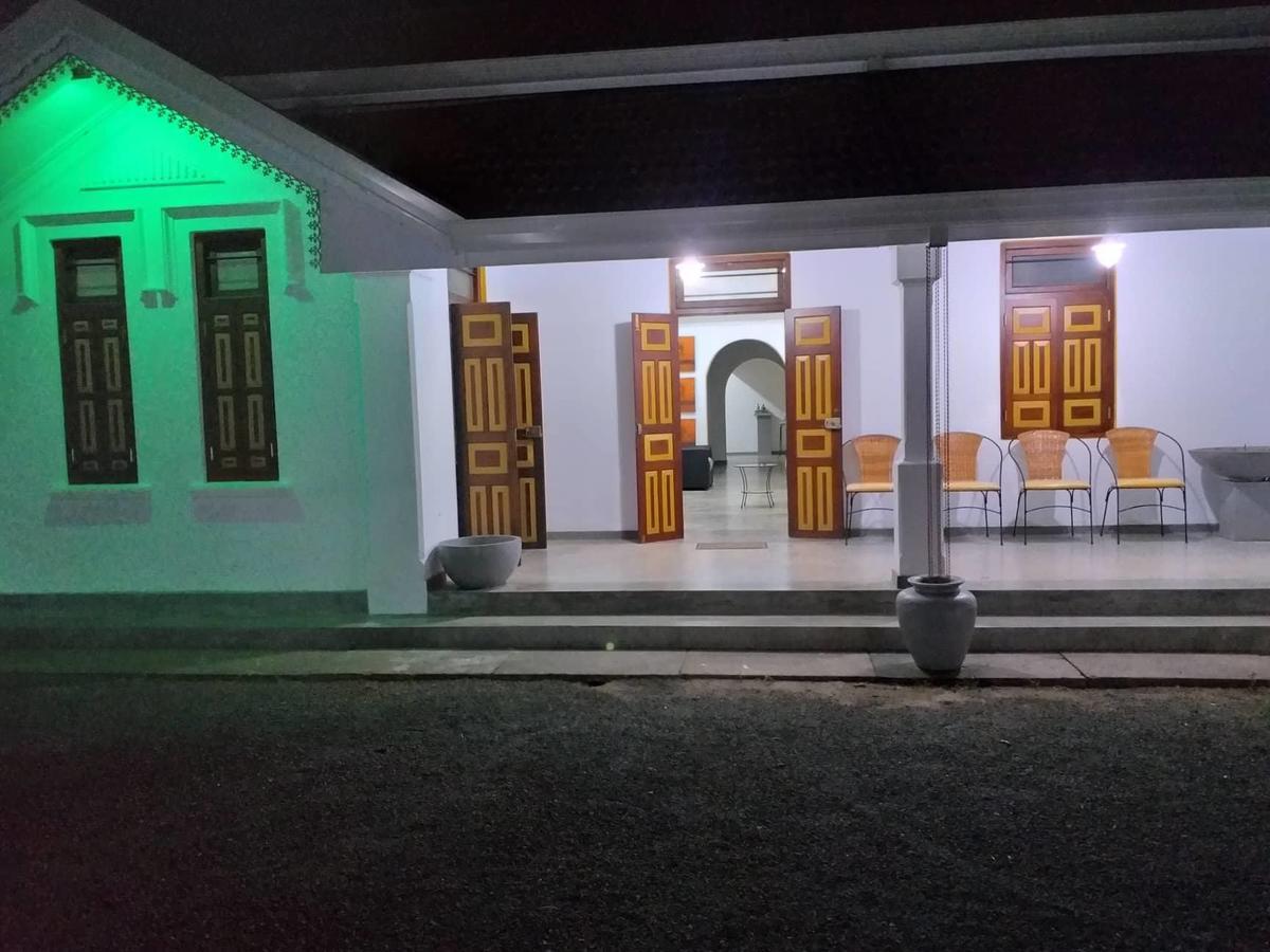 Villa Palm Breeze Polhena Exterior photo