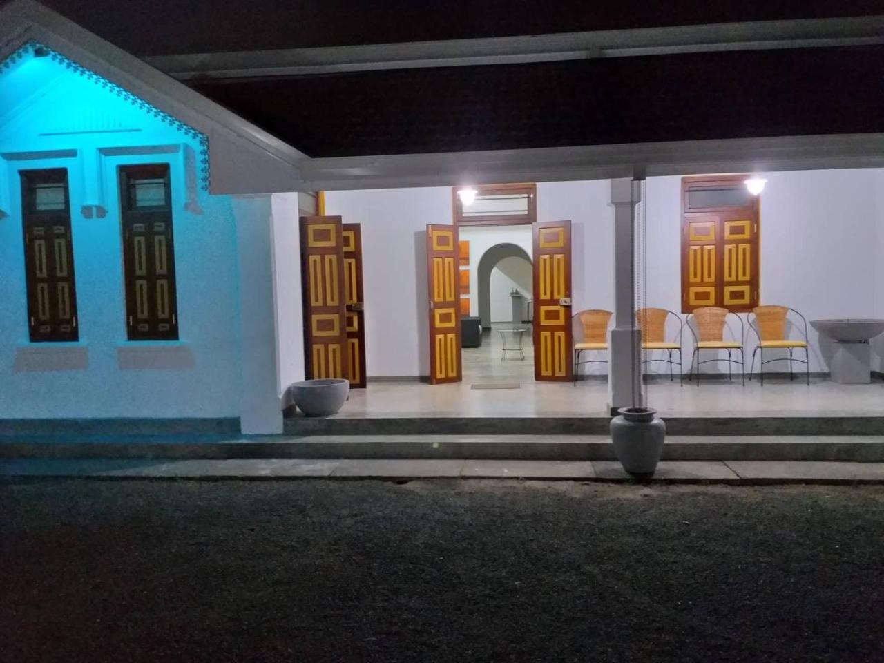 Villa Palm Breeze Polhena Exterior photo